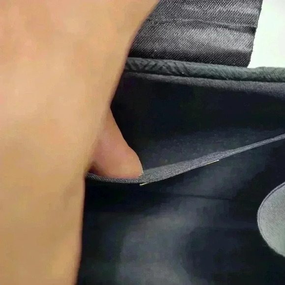 Vintage Crossbody Jim Thompson Silk Purse Black & Gold - Picture 5 of 16